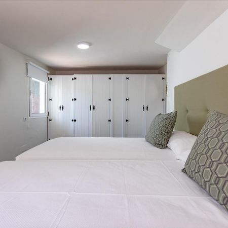 Villa Corralejo Bay Beachfront Corralejo By Holidays Home Extérieur photo