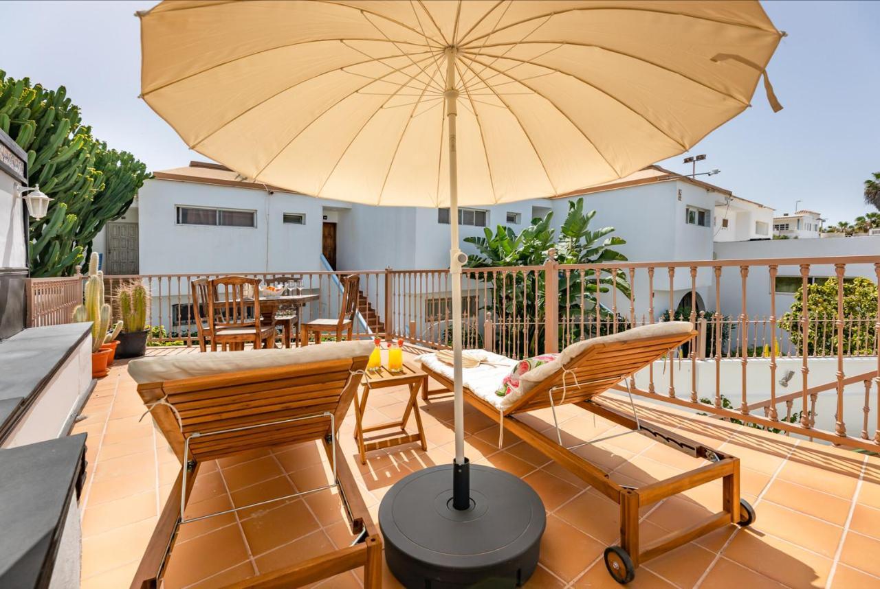 Villa Corralejo Bay Beachfront Corralejo By Holidays Home Extérieur photo