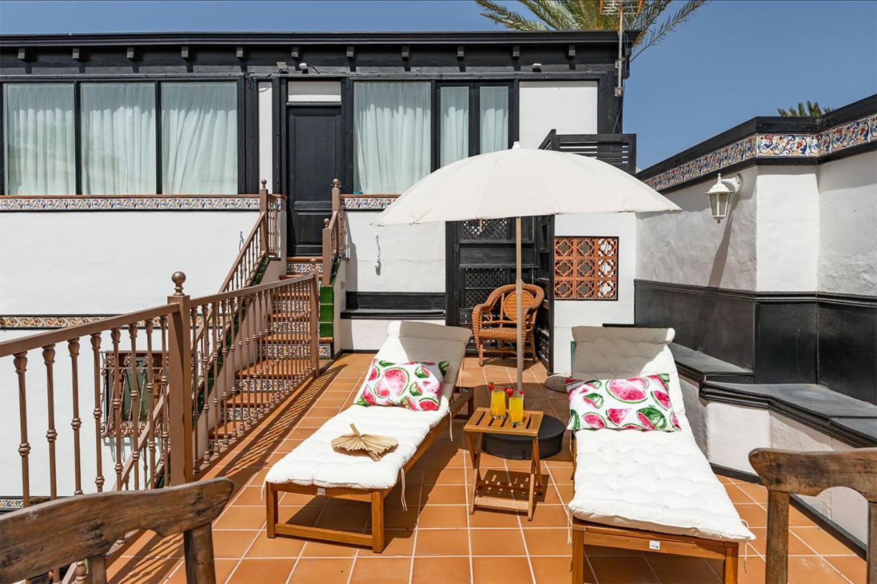 Villa Corralejo Bay Beachfront Corralejo By Holidays Home Extérieur photo
